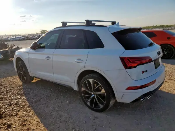 WA1B4AFYXR2022020 2024 AUDI SQ5 - Image 2