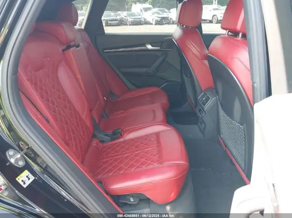 WA1B4BFY8K2055447 2019 AUDI SQ5 - Image 8
