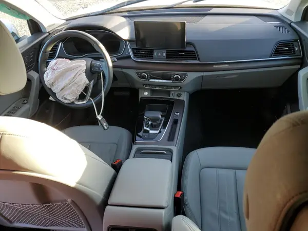 WA1BAAFY0M2006734 2021 AUDI Q5 - Image 8