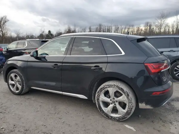 WA1BAAFY0M2012615 2021 AUDI Q5 - Image 2