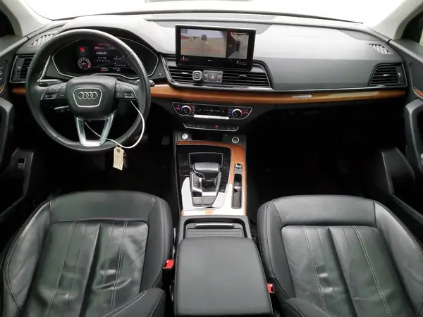 WA1BAAFY0M2015868 2021 AUDI Q5 - Image 8