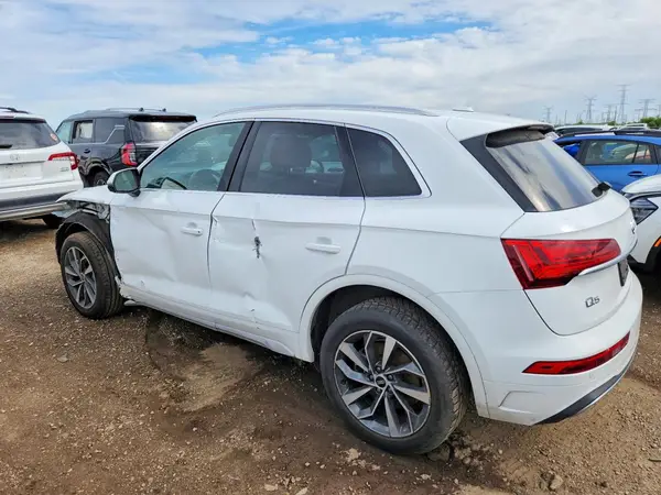 WA1BAAFY0M2019421 2021 AUDI Q5 - Image 2