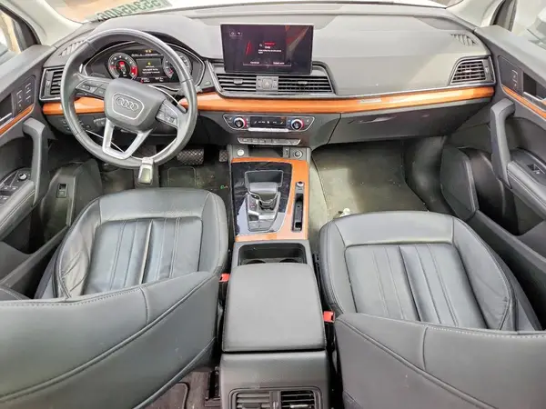WA1BAAFY0M2019421 2021 AUDI Q5 - Image 8
