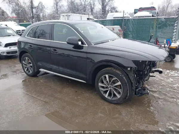 WA1BAAFY0M2023680 2021 AUDI Q5 - Image 1