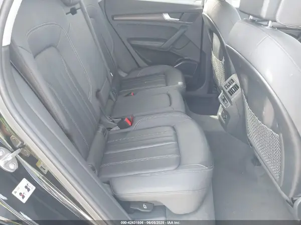 WA1BAAFY0M2032590 2021 AUDI Q5 - Image 8