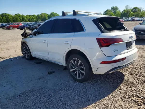 WA1BAAFY0M2051298 2021 AUDI Q5 - Image 2