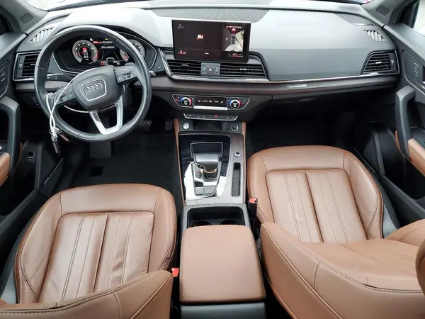 WA1BAAFY0M2058221 2021 AUDI Q5 - Image 8