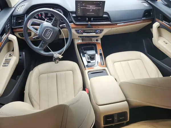 WA1BAAFY0M2067808 2021 AUDI Q5 - Image 8