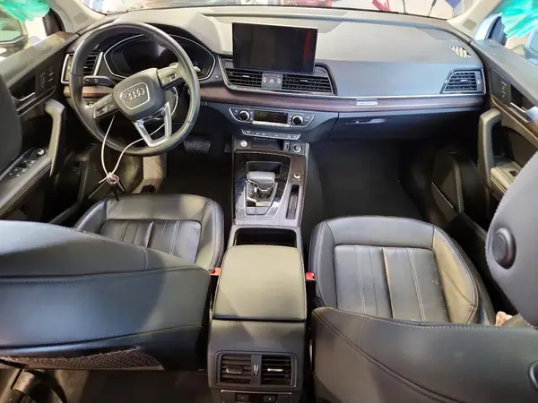 WA1BAAFY0M2083930 2021 AUDI Q5 - Image 8