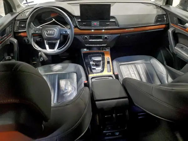 WA1BAAFY0M2098945 2021 AUDI Q5 - Image 8