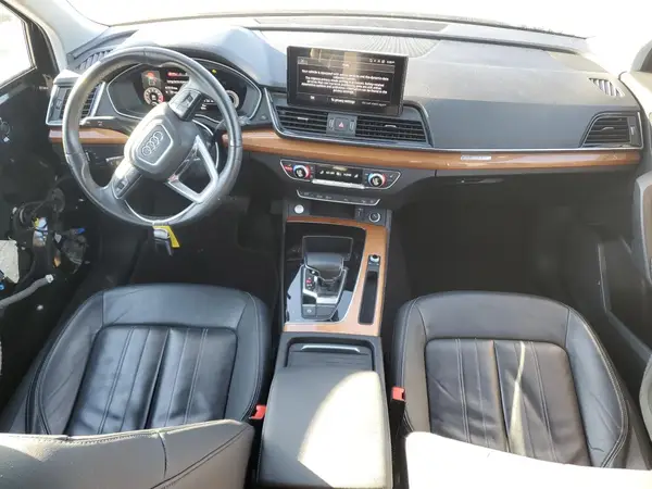 WA1BAAFY0M2109166 2021 AUDI Q5 - Image 8