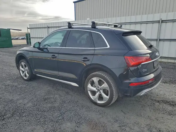 WA1BAAFY0M2109538 2021 AUDI Q5 - Image 2