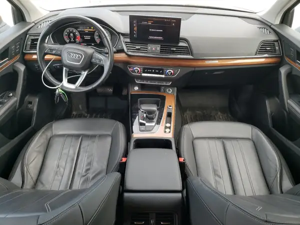 WA1BAAFY0M2124895 2021 AUDI Q5 - Image 8