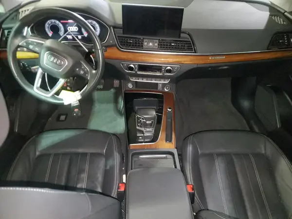 WA1BAAFY0M2125917 2021 AUDI Q5 - Image 8