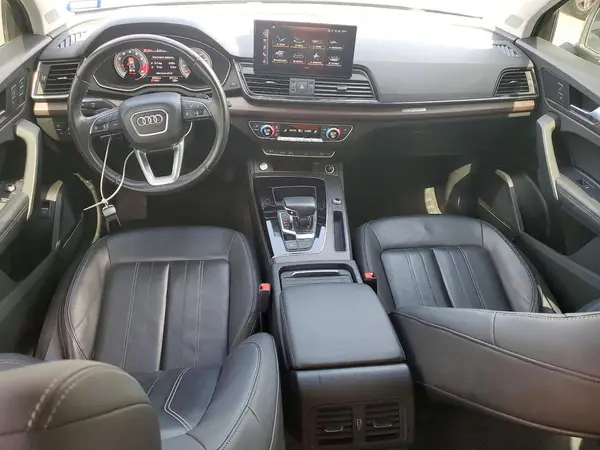 WA1BAAFY0M2129627 2021 AUDI Q5 - Image 8