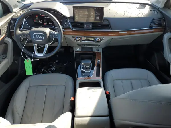 WA1BAAFY0M2132866 2021 AUDI Q5 - Image 8