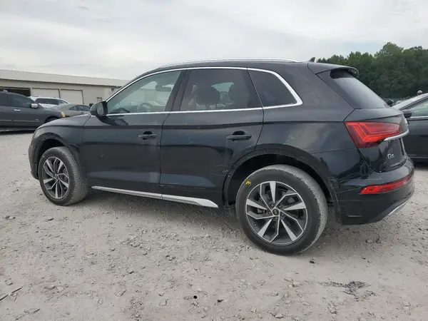 WA1BAAFY1M2005592 2021 AUDI Q5 - Image 2