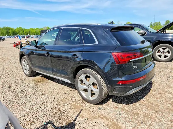 WA1BAAFY1M2021467 2021 AUDI Q5 - Image 2