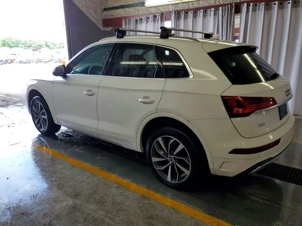 WA1BAAFY1M2021470 2021 AUDI Q5 - Image 2