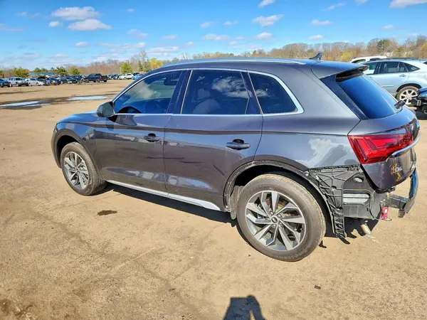 WA1BAAFY1M2027947 2021 AUDI Q5 - Image 2