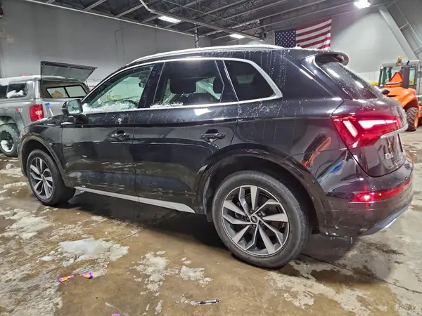WA1BAAFY1M2035062 2021 AUDI Q5 - Image 2
