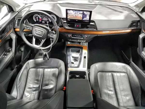 WA1BAAFY1M2035062 2021 AUDI Q5 - Image 8