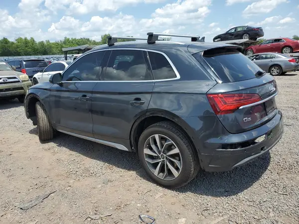 WA1BAAFY1M2051763 2021 AUDI Q5 - Image 2