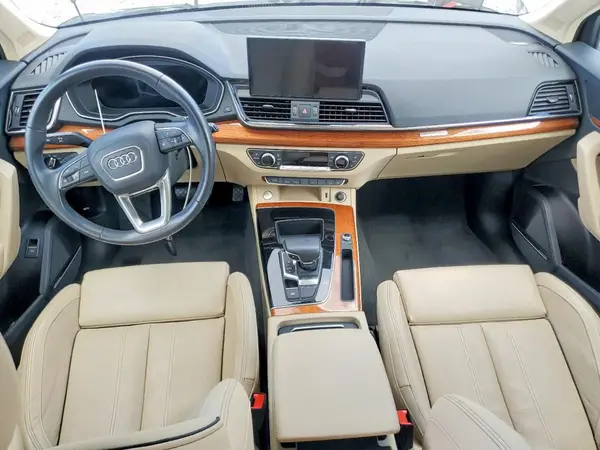 WA1BAAFY1M2082110 2021 AUDI Q5 - Image 8