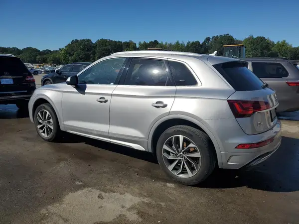 WA1BAAFY1M2087145 2021 AUDI Q5 - Image 2