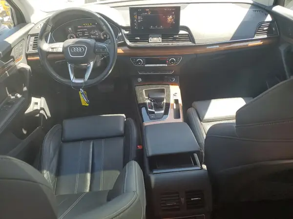 WA1BAAFY1M2097531 2021 AUDI Q5 - Image 8