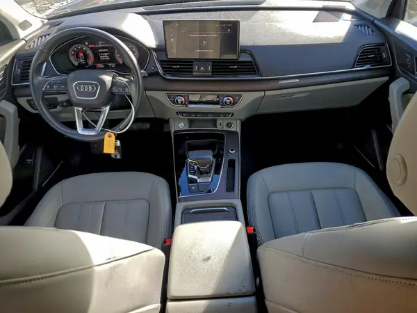 WA1BAAFY1M2111122 2021 AUDI Q5 - Image 8
