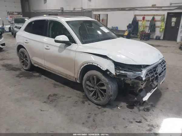 WA1BAAFY1M2115722 2021 AUDI Q5 - Image 1