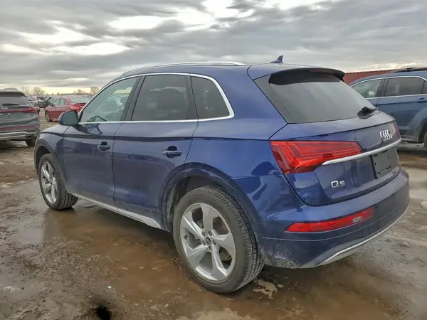 WA1BAAFY1M2140877 2021 AUDI Q5 - Image 2
