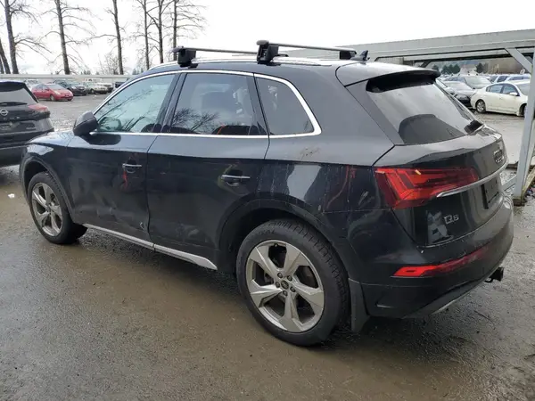 WA1BAAFY2M2005830 2021 AUDI Q5 - Image 2