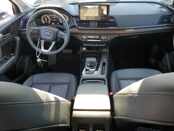 WA1BAAFY2M2016665 2021 AUDI Q5 - Image 8