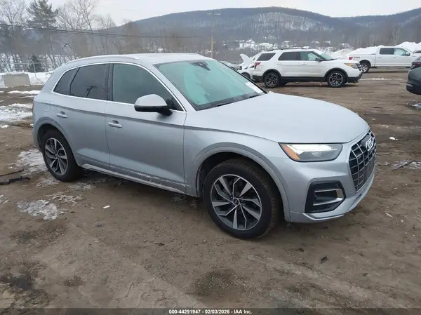 WA1BAAFY2M2025916 2021 AUDI Q5 - Image 1