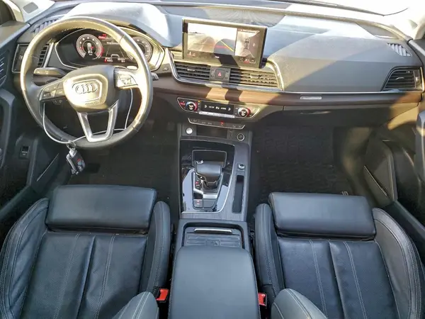 WA1BAAFY2M2027598 2021 AUDI Q5 - Image 8