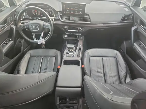 WA1BAAFY2M2031800 2021 AUDI Q5 - Image 8