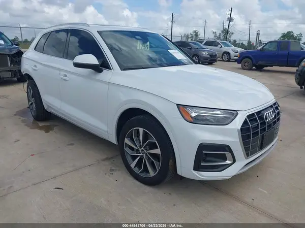 WA1BAAFY2M2051304 2021 AUDI Q5 - Image 1