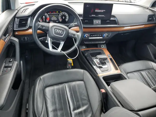 WA1BAAFY2M2052694 2021 AUDI Q5 - Image 8