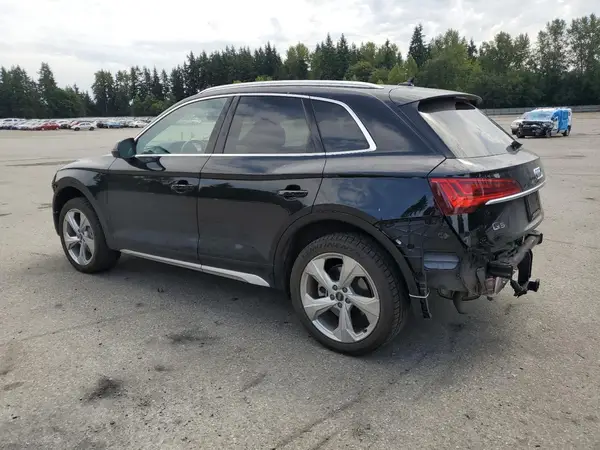 WA1BAAFY2M2069253 2021 AUDI Q5 - Image 2