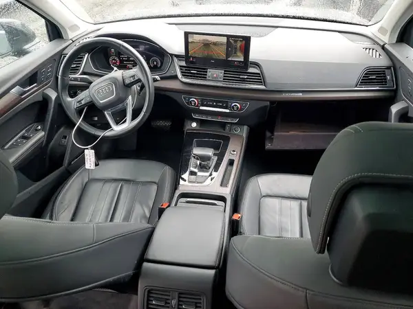 WA1BAAFY2M2072072 2021 AUDI Q5 - Image 8