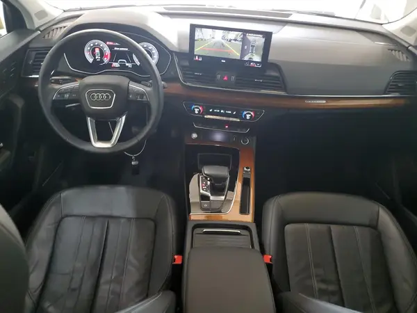 WA1BAAFY2M2085632 2021 AUDI Q5 - Image 8