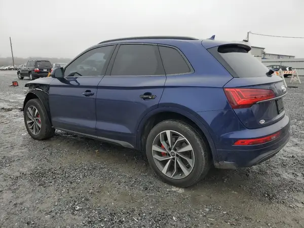 WA1BAAFY2M2095528 2021 AUDI Q5 - Image 2