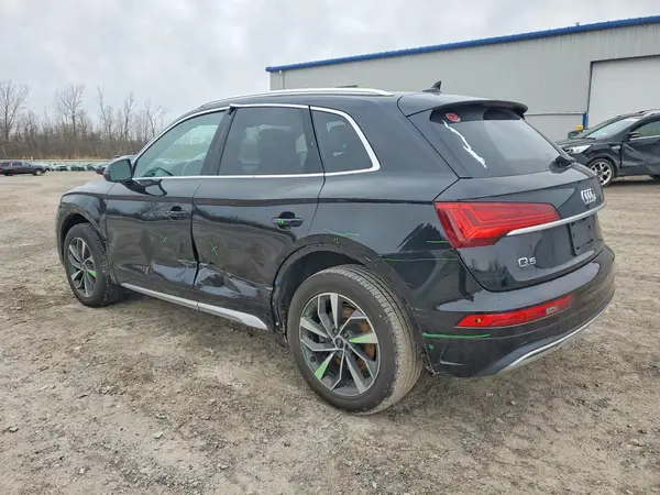 WA1BAAFY2M2097845 2021 AUDI Q5 - Image 2