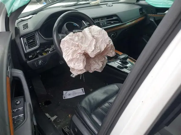 WA1BAAFY2M2109489 2021 AUDI Q5 - Image 8