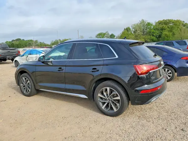 WA1BAAFY2M2111999 2021 AUDI Q5 - Image 2