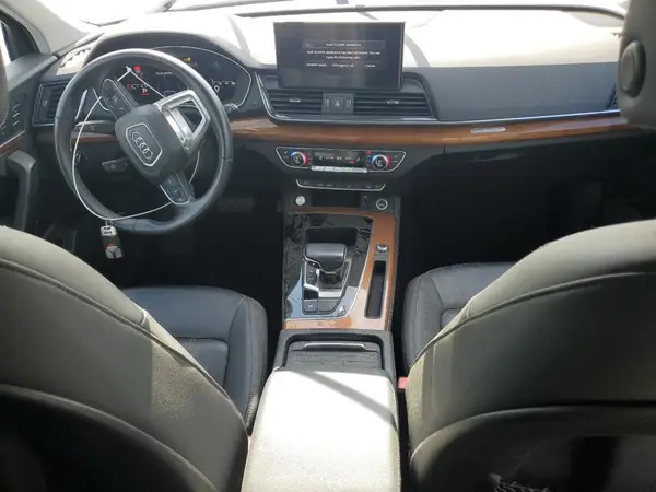 WA1BAAFY2M2116457 2021 AUDI Q5 - Image 8