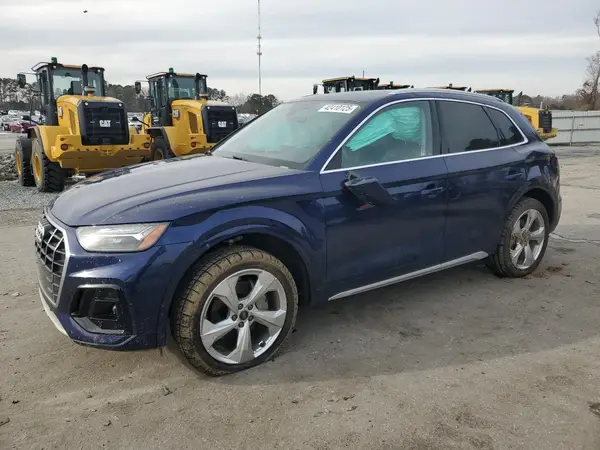 WA1BAAFY2M2127930 2021 AUDI Q5 - Image 1