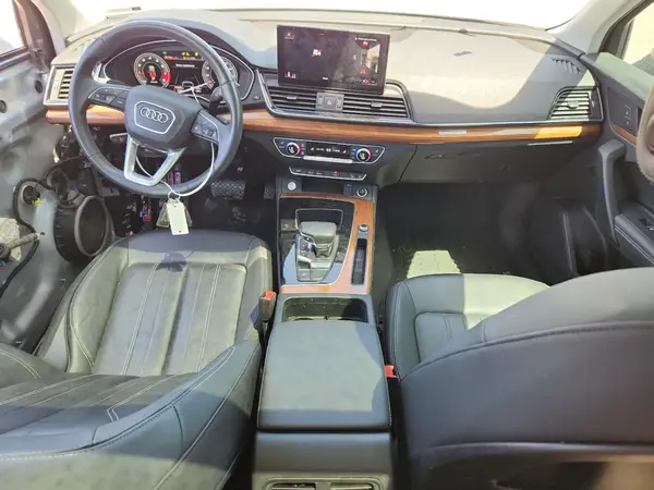 WA1BAAFY3M2009644 2021 AUDI Q5 - Image 8